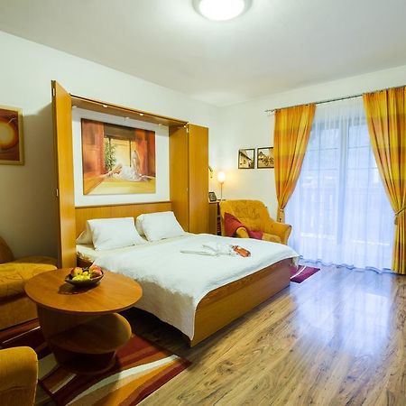 Vila Helena - Apartment Helena 2 Ruzomberok Luaran gambar