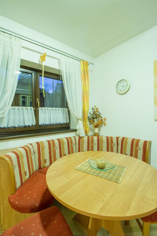 Vila Helena - Apartment Helena 2 Ruzomberok Bilik gambar
