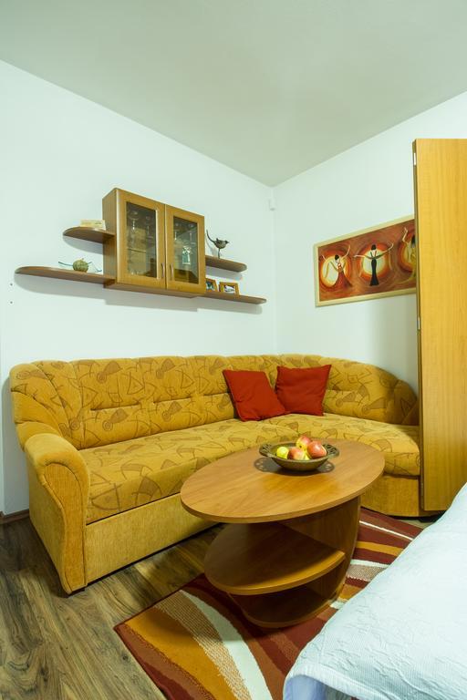 Vila Helena - Apartment Helena 2 Ruzomberok Bilik gambar